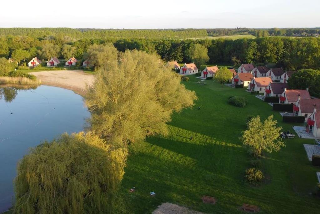 Vakantiehuis Aan Het Water -Incl Laadpaal- Ewijk Εξωτερικό φωτογραφία